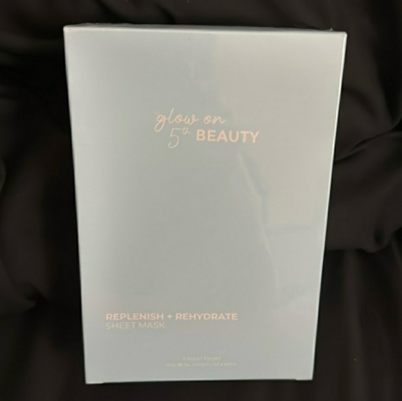Glow on 5th Replenish + Rehydrate Sheet Masks Box of 5 - Picture 2 of 6